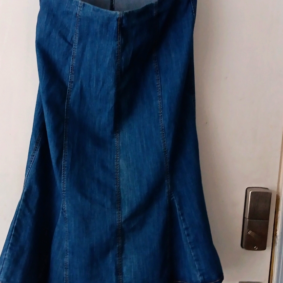 Christopher & Banks Sz 12 Jean Skirt - Picture 4 of 4